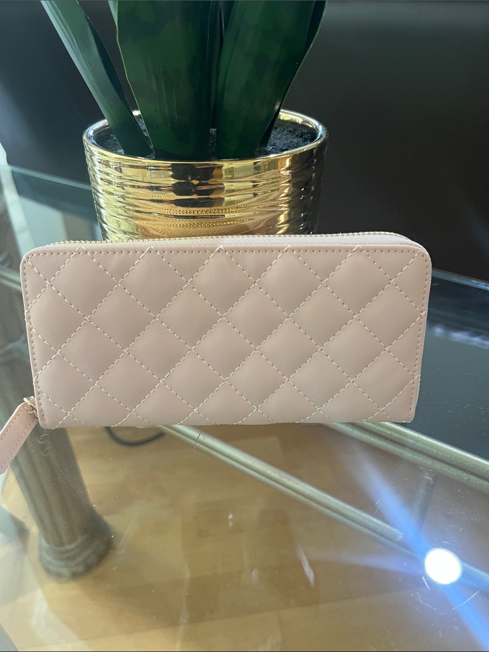 KC JAGGER Quilted Zip-Around Women's Wallet - Blush Pink